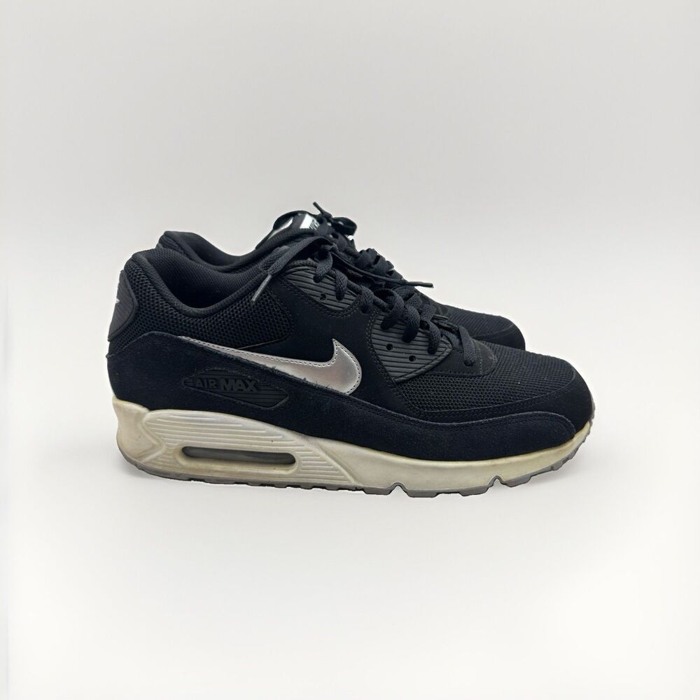 Nike Air Max 90 Essential Mens Size 12.5 US Black Running Shoes Black Silver